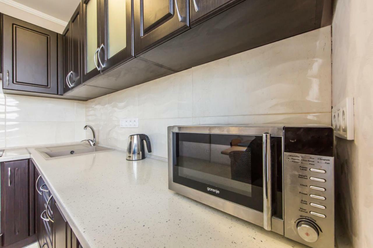 Super view, luxury apartment near Chernihiv metro. Kiev Exterior foto